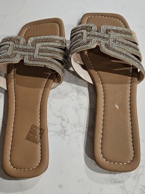 Women's Tan Slide Sandals with Metallic Beaded Strap Size 40